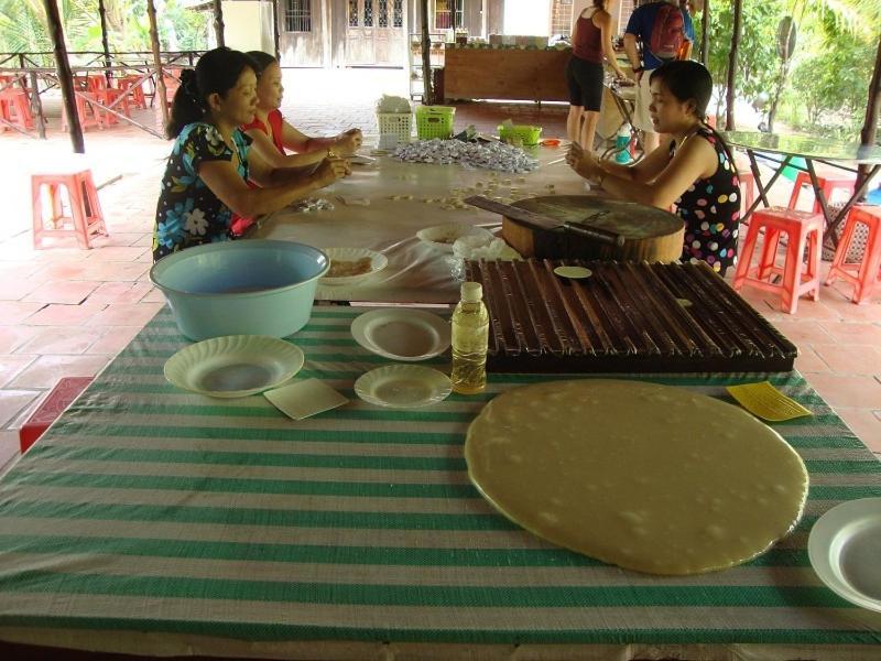 Oasis Hotel Ben Tre Bagian luar foto